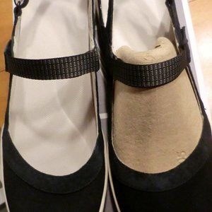 DANSKO SZ 8 (38) BLACK RAEANN SUEDE SHOES -NIB